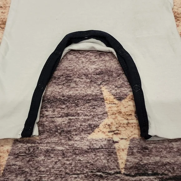 Baby boy Reebox one piece - Picture 4 of 7